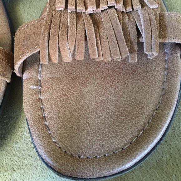 Minnetonka Maui Sandals - Picture 4 of 6
